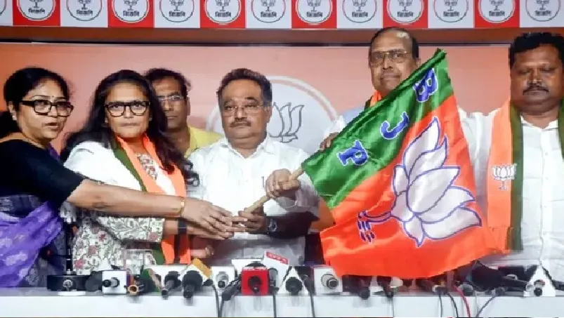 മുൻ ടിഎംസി എം പി മാർ ബിജെപി ടിക്കറ്റിൽ എതിരില്ലാതെ രാജ്യസഭയിലേയ്ക്ക് : മമതയ്ക്ക് ശക്തമായ തിരിച്ചടി