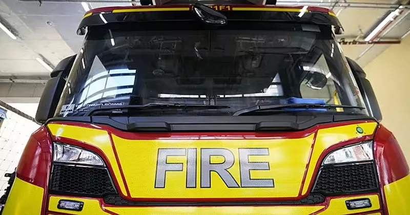 സ്ലീവെനമോണിലെ തീപിടിത്തം; കാരണം അജ്ഞാതം fire engin