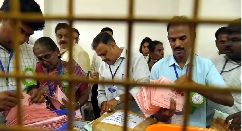 നാഗോണിലും, രാജ് നഗറിലും ബിജെപി ; ബംഗാളിൽ വോട്ടെടുപ്പിൽ കൃത്രിമം നടന്നതായി കോൺഗ്രസ് ; ഉപതിരഞ്ഞെടുപ്പുകളിലെ വോട്ടെണ്ണൽ പുരോഗമിക്കുന്നു
